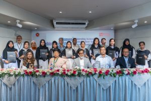 Women Earn Professional Driver Certification Through BRAC