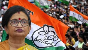 সভানেত্রী চন্দ্রিমার পদত্যাগে কি কমিশনের সামনে বিড়ম্বনা বৃদ্ধি পেল কালীঘাট তৃণমূলের? কী বলছেন দুই পক্ষের নেতারা?