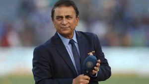 ৭৭ বছরে এসেও ক্লান্তি নেই, দেশ- বিদেশে নিয়মিত সফর, গাওস্করের ফিট থাকার রহস্য কি যোগাসন?