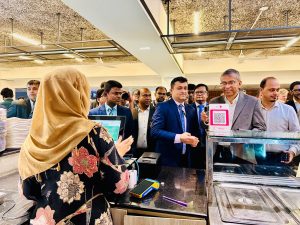 BRAC Bank rolls out Bangla QR at BRAC Universityto facilitate cashless transaction