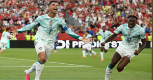 শেষ ষোলোয় রোনালদোর পর্তুগাল