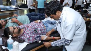 অনিয়মের অভিযোগে নিষিদ্ধ রক্তদান শিবির! সরকারের নিশানায় ১১টি ব্লাড ব্যাঙ্ক, মামলা দায়ের কলকাতা হাই কোর্টে