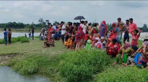 দিনাজপুরে ঐতিহাসিক কান্তজিউ মন্দির দর্শন, ফেরার পথে নৌকাডুবিতে নিখোঁজ ১