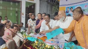 শ্রীনগর ও সিরাজদিখান পূজা মন্ডপ পরিদর্শন করলেন বিএনপি নেতা মীর সরফত আলী সপু