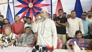 শ্রীনগরে দুর্গাপুজার মণ্ডপ পরিদর্শন করলেন সংসদ সদস্য শেখ মোহাম্মদ আব্দুল্লাহ