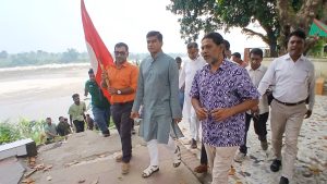 নদী বাঁচলে মানুষ বাঁচবে দেশ বাঁচবে
