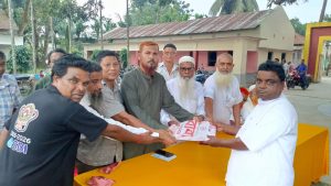 বিরলে শারদীয় দুর্গোৎসব উপলক্ষ্যে উপহার সমগ্রী বিতরণ করলেন চেয়ারম্যান পদপ্রার্থী মোল্লা সাজ্জিদ আহমেদ কাজল