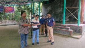 শ্রীনগরে  শারদীয়  দুর্গাপূজা উপলক্ষে  পূজা মন্ডপ পরিদর্শন করেন শ্রীনগর থানা পুলিশ  